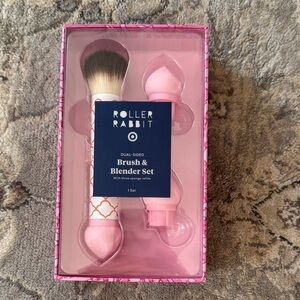 Roller Rabbit Pink Dual-Sided Brush & Blender Set